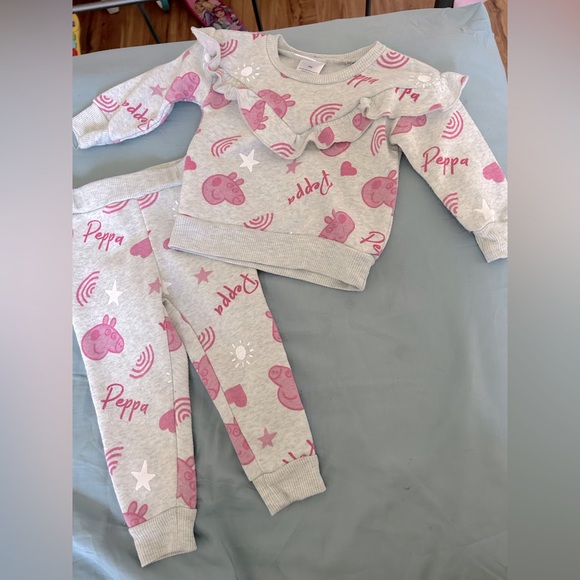 Peppa Pig Sweat Suit - Picture 1 of 1